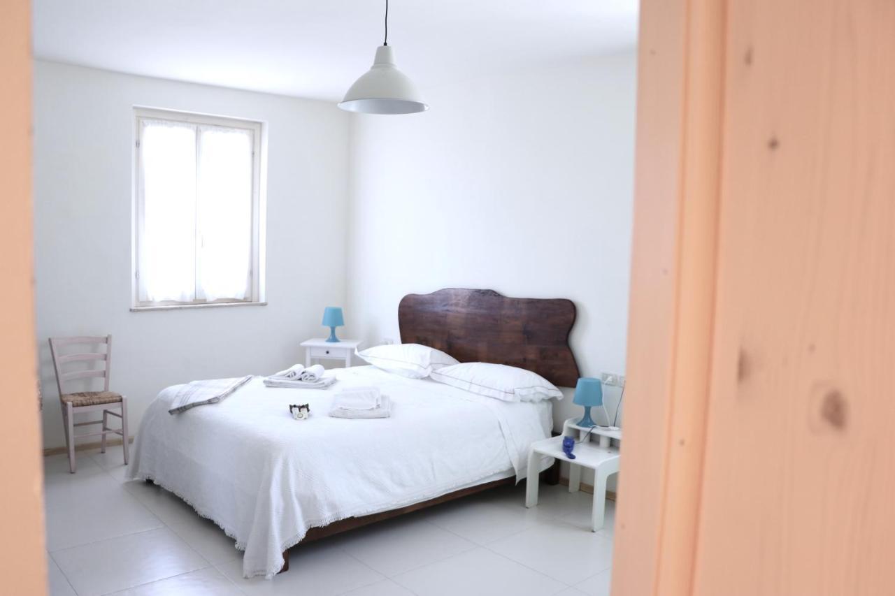 B&B Villa Olesia Ostra Esterno foto