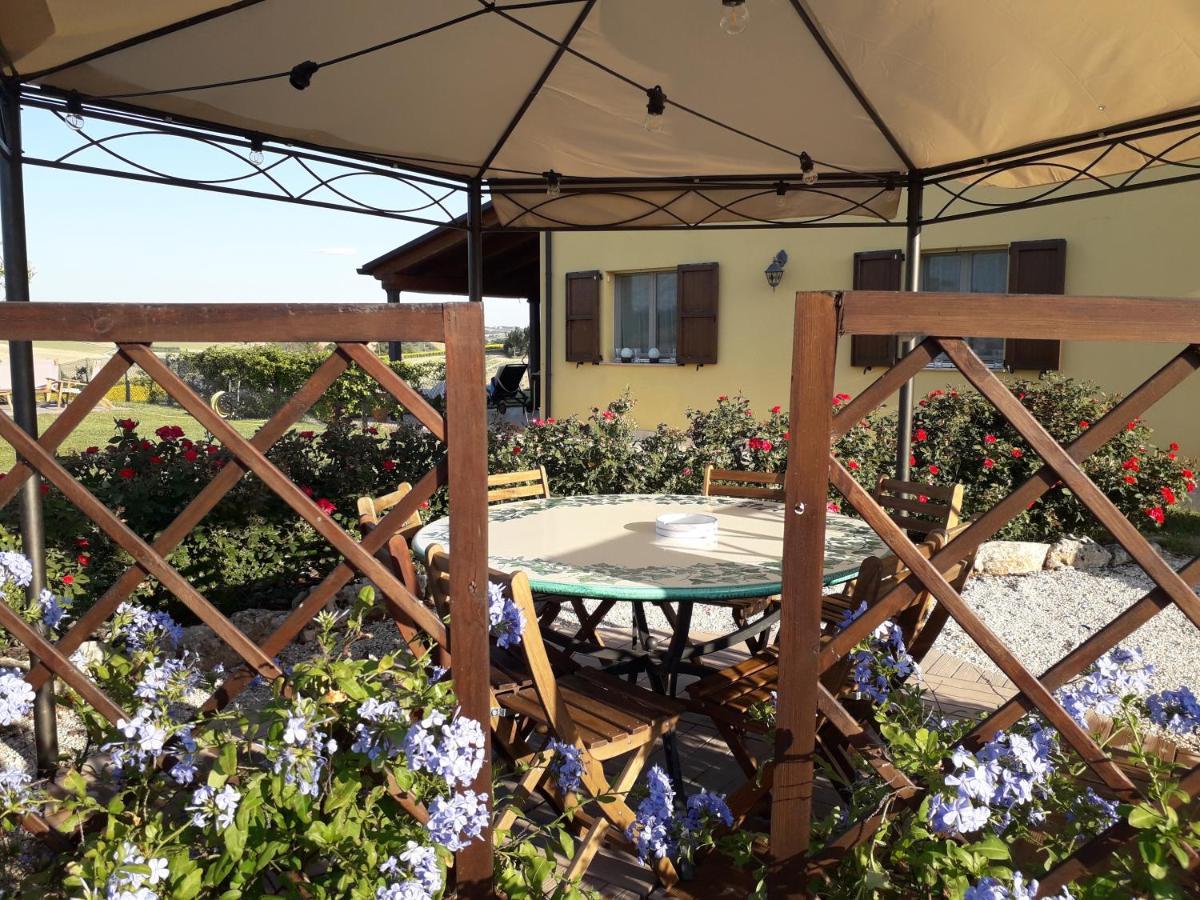 B&B Villa Olesia Ostra Esterno foto