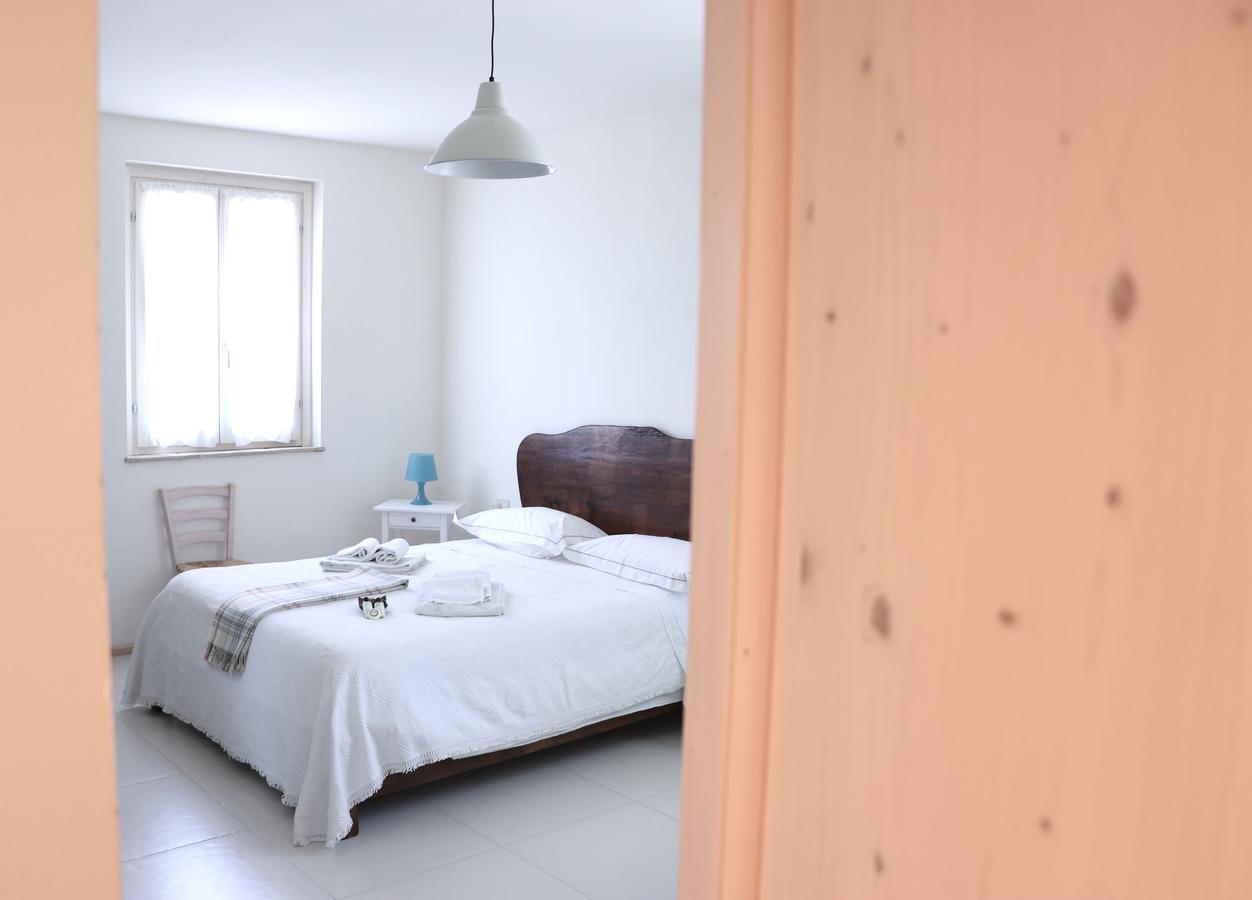 B&B Villa Olesia Ostra Esterno foto