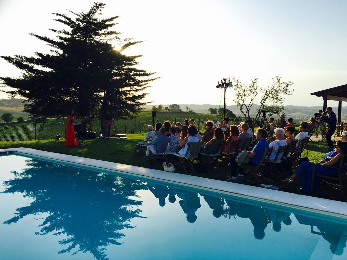 B&B Villa Olesia Ostra Esterno foto